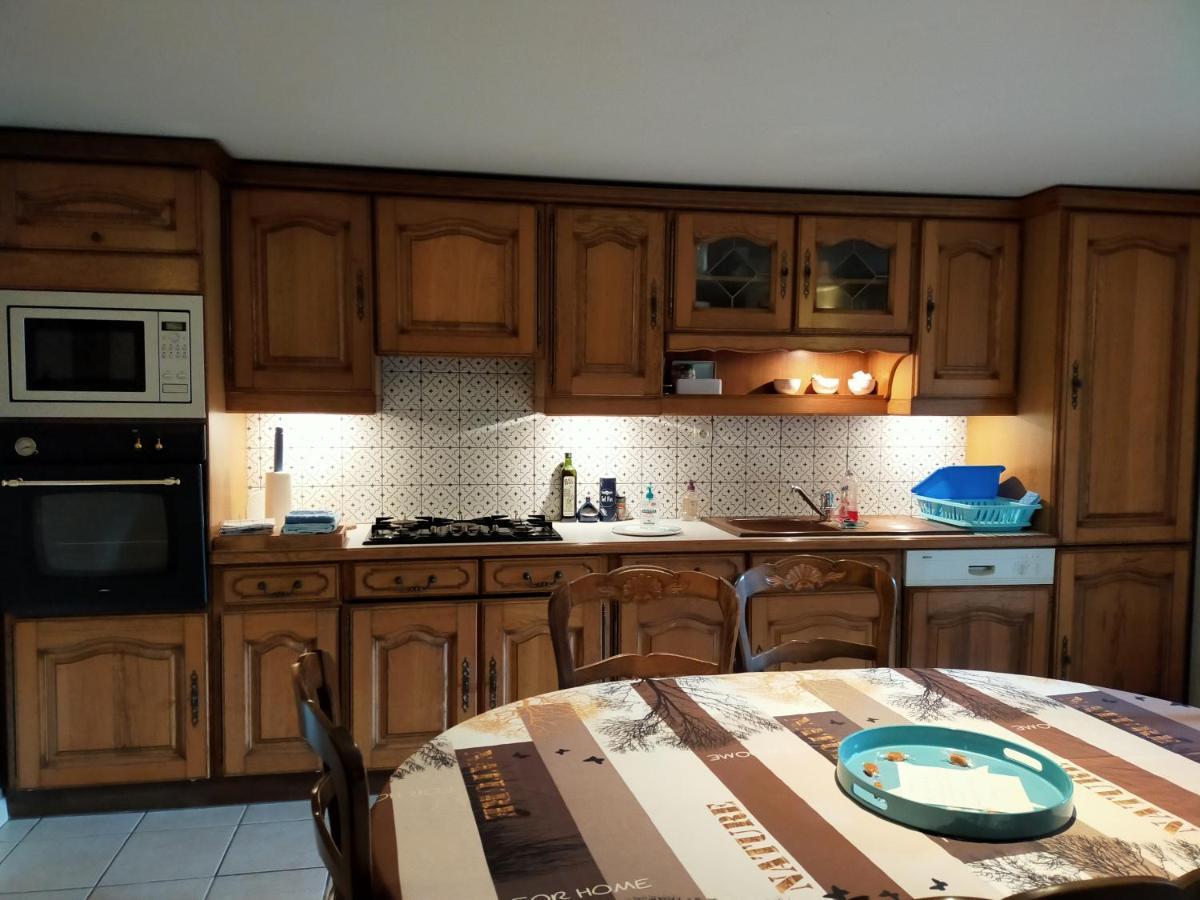 La Petite Maison Bleue Lopérec 外观 照片
